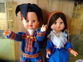 LAPPLAND SAMMEL TRACHTENFIGUR,  CA 35 CM GROSS, STOFFKLEIDER