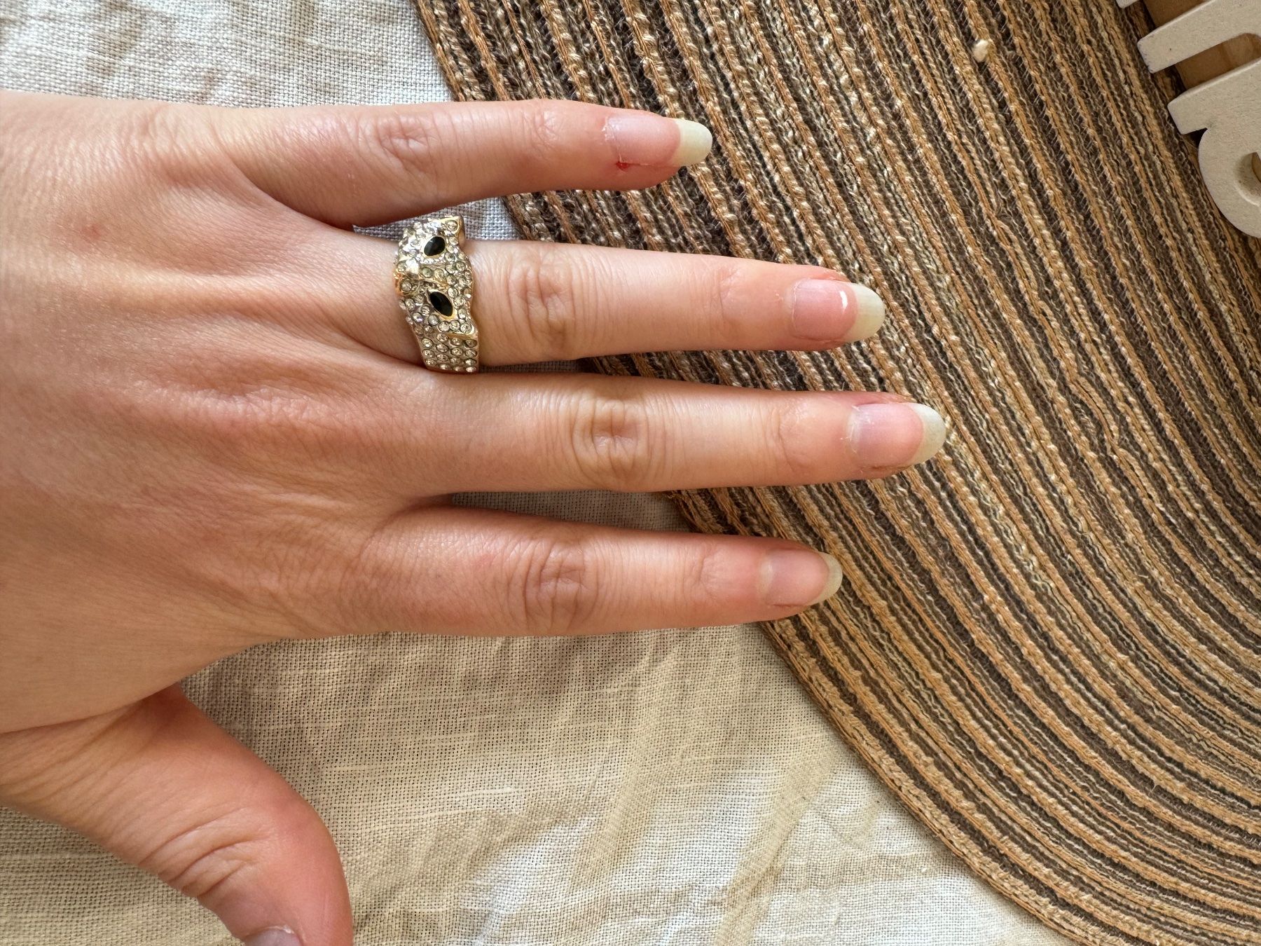 Anelli: Goldener Ring mit Strass und schwarzem Stein – Usato da Arlesheim venduto da Eli_77 2