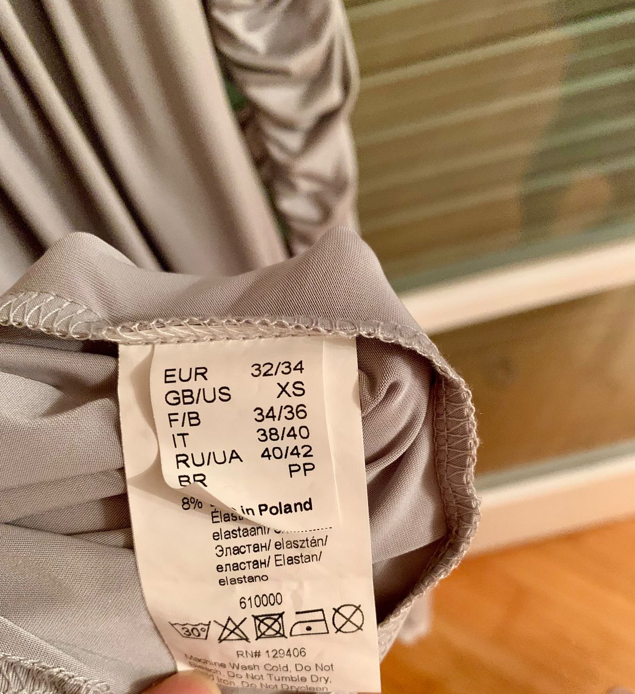 Robes: Sommerliches Kleid, grau, knielang – D'occasion à Maienfeld par mar_59mb 8