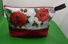 Schönes Necessaire Kosmetiktasche Rosenmuster Handarbeit ...