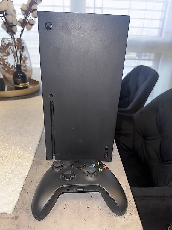 Microsoft Console: Xbox Series X - Console de jeu - État impeccable! – Usato da Riddes venduto da bru_8jqs 3