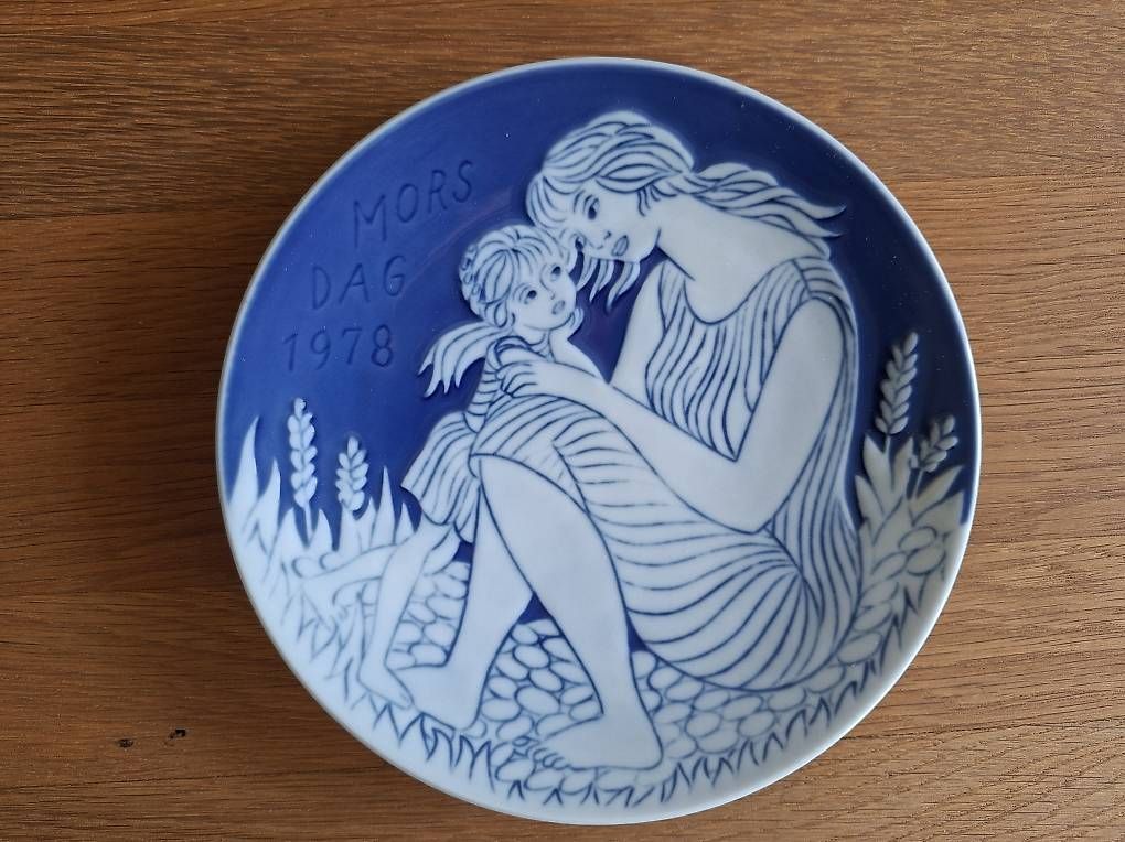 Piatti: Royal Copenhagen Muttertagsteller – Usato da Wabern venduto da amo_pp26 1