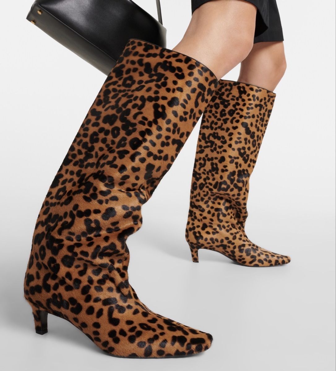 Totême Damenschuhe: Toteme boots – Neu und originalverpackt aus Paradiso von viorea
