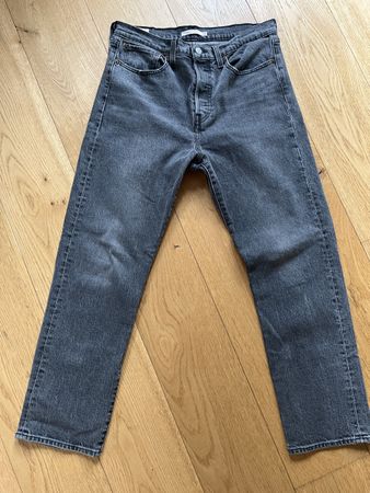 Levis 501 Straight Leg
