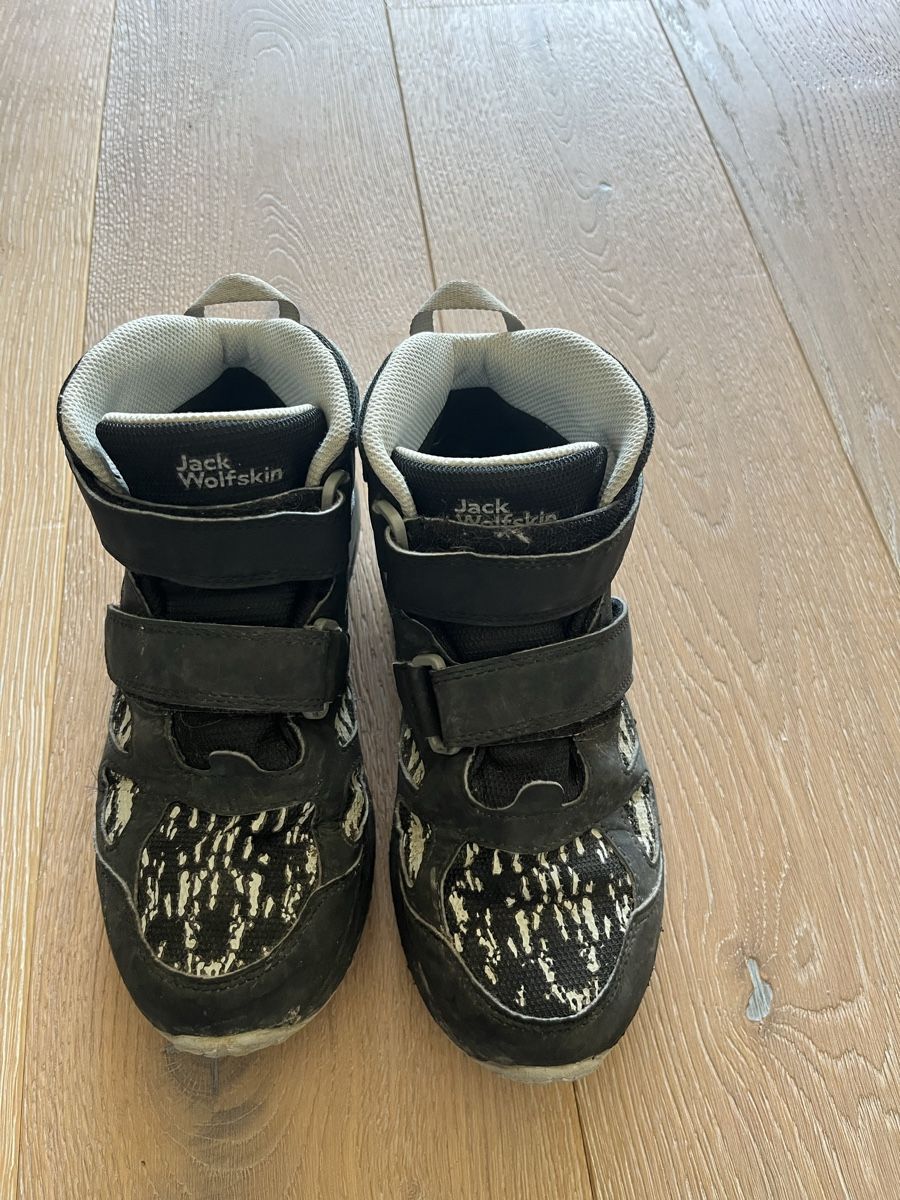 Jack Wolfskin Scarpe per ragazzi: Wanderschuhe Jack Wolfskin Grösse 36 – Usato da Aarburg venduto da cha_6t8j