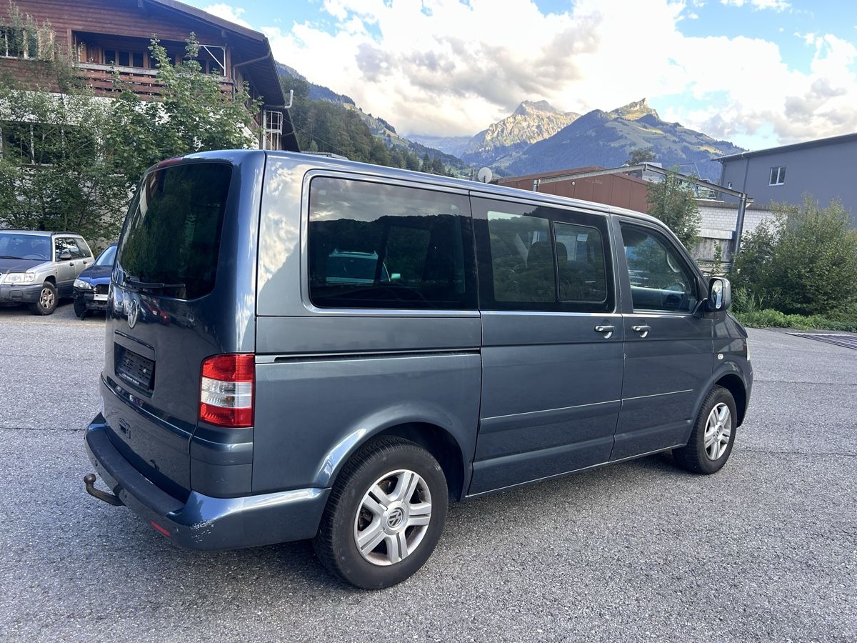 VW Autos: VW T5 2.5 TDI Automat – Gebraucht aus Mülenen von Jetmir019 2