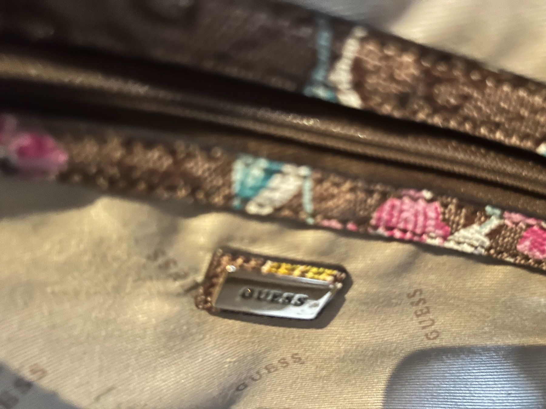 Guess Sacs femmes: Guess Handbag – D'occasion à Itingen par bra_c7hw 3