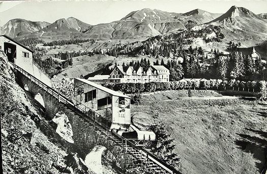 Cartoline postali: STOOS Sport-Hotel mit Standseilbahn – Usato da Jona venduto da philajona