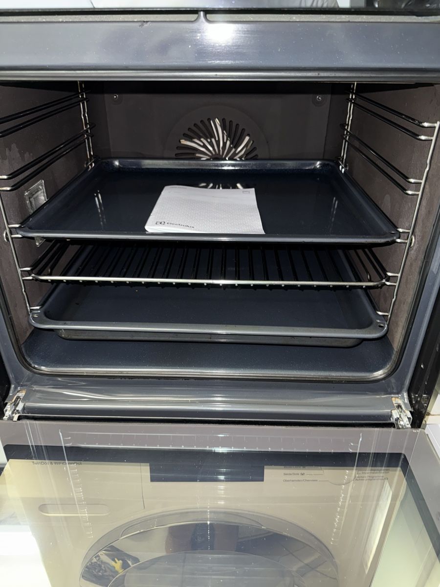 Electrolux Forni: Electrolux Combi Steamer 60 Cm A++ EU Norm Bj:2022 – Nuovo (secondo la descrizione) da Kilchberg ZH venduto da Rei_9 8