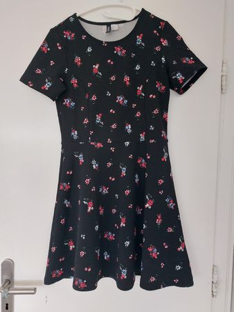 schönes kleid