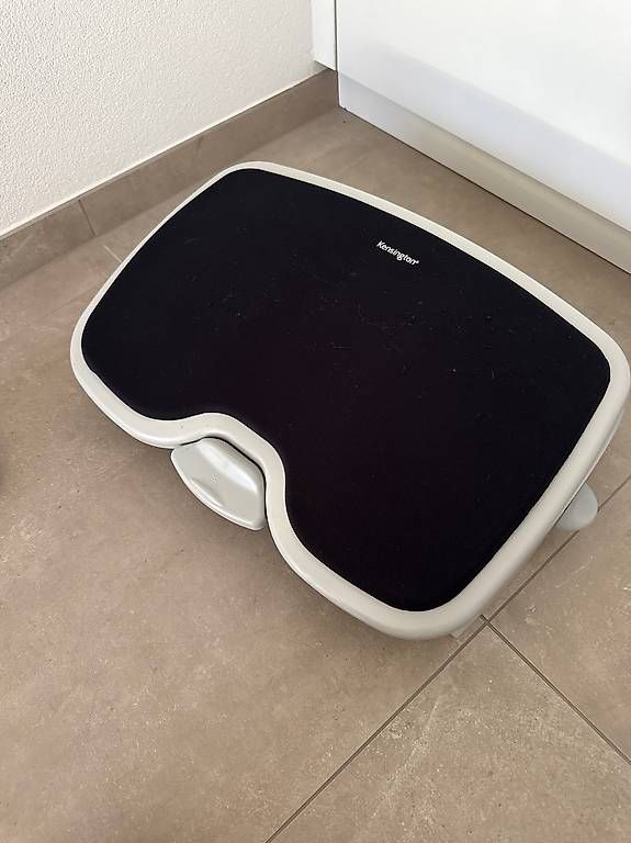 Sgabelli: Repose-pieds Ergonomique Kensington – Usato da St-Sulpice VD venduto da mur_6r2n