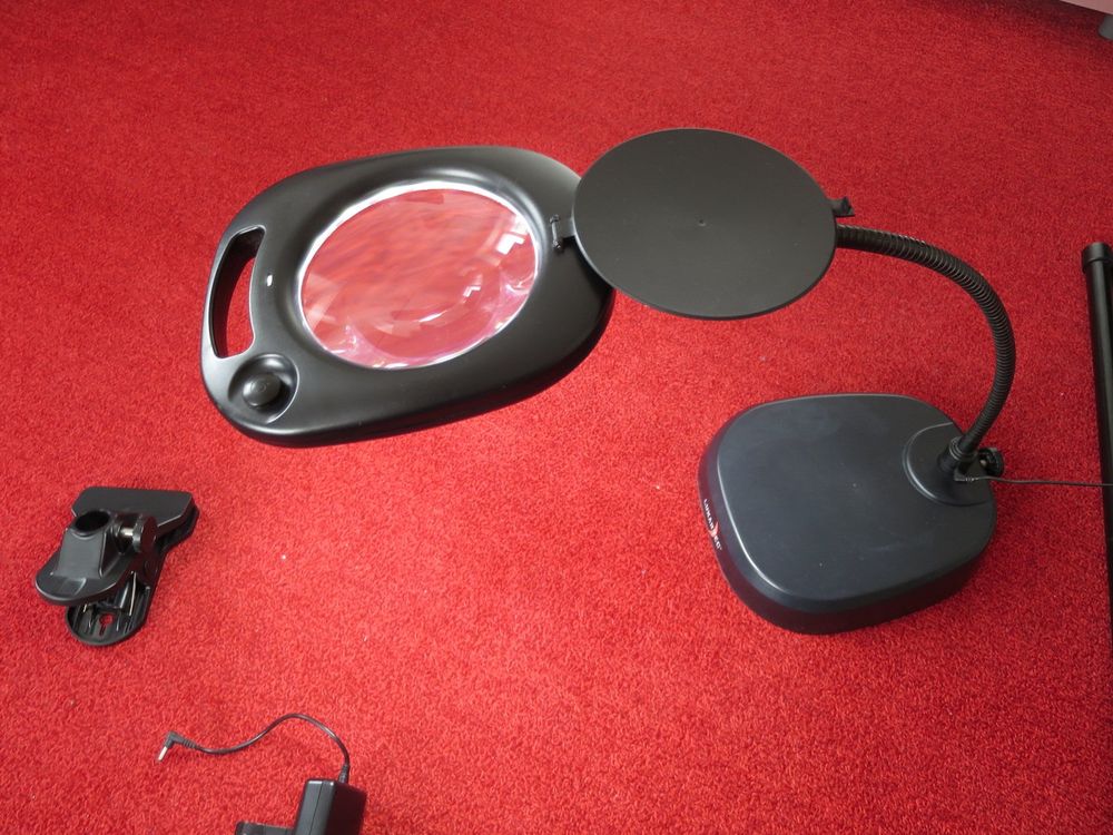 Lunartec 3in1 LED-Schwanenhals-Lupenlampe | Kaufen auf Ricardo