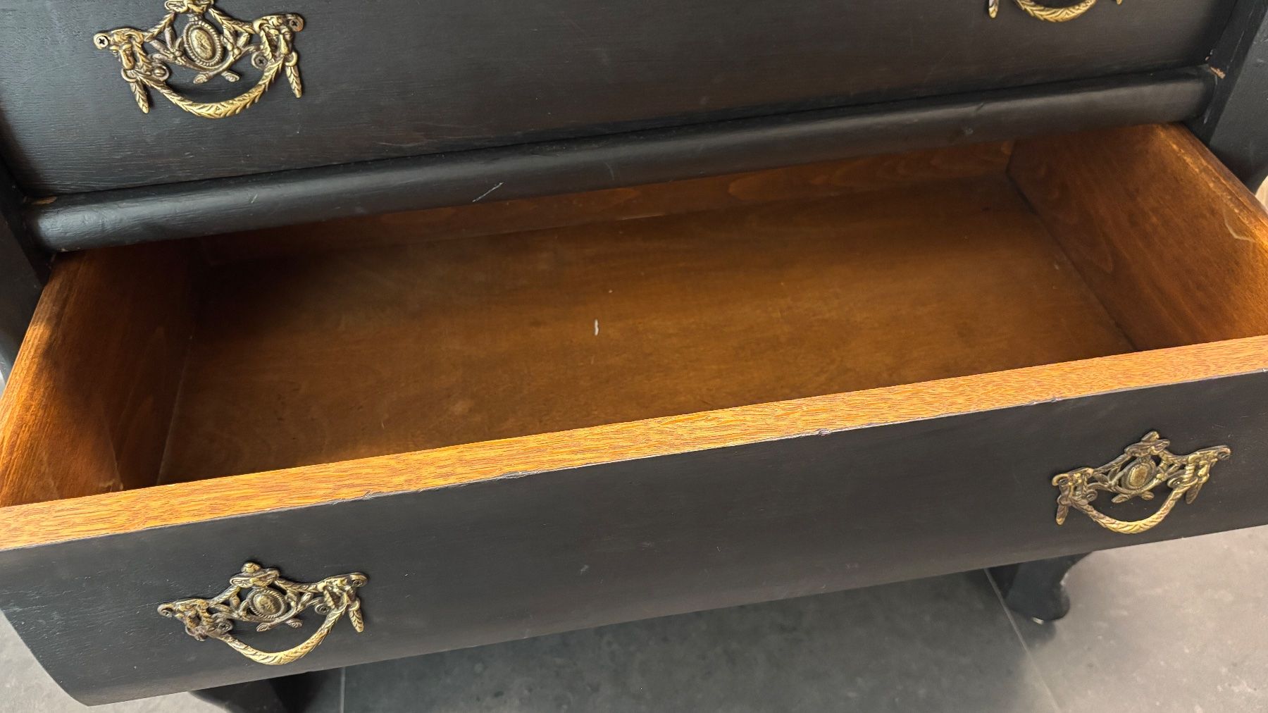 Cassettiere: Edle Holzschrank, Kommode Vintage Schwarz mit 3 Fächern – Usato da Lengnau BE venduto da 4ConsultingSolutions 8