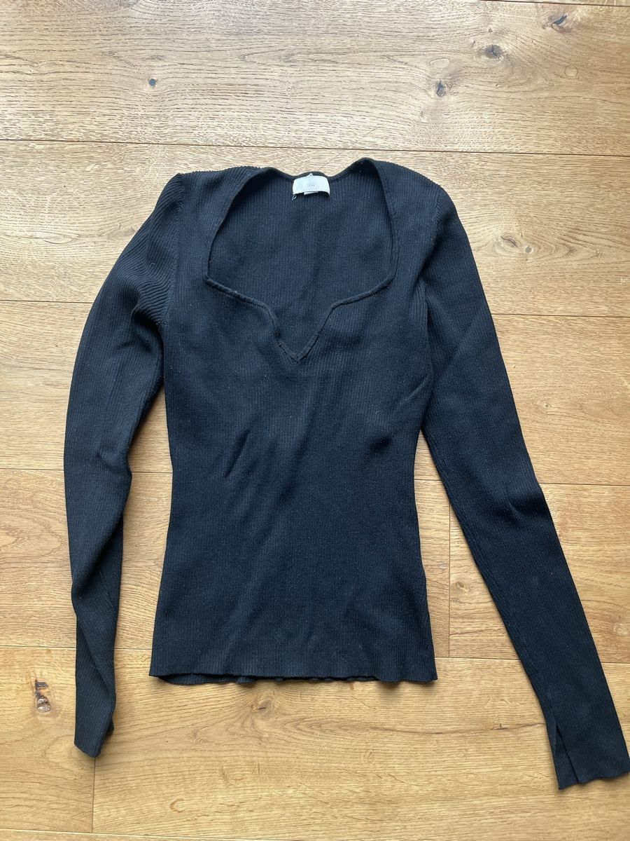 H&M Maglioni & Felpe: Schwarzes H&M Langarmshirt, Grösse S – Usato da Winterthur venduto da nstau