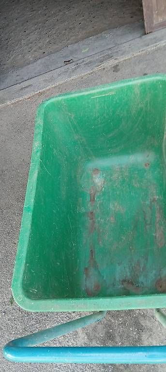 Schubkarren: Futterwagen Mefro 200 Liter – Gebraucht aus Retschwil von ras_l2c9