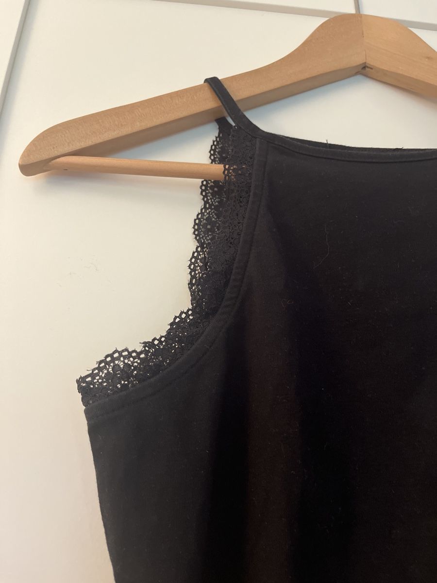 Top: Schwarzes Top mit Spitze – Usato da Zürich venduto da zoe_6fqm 1