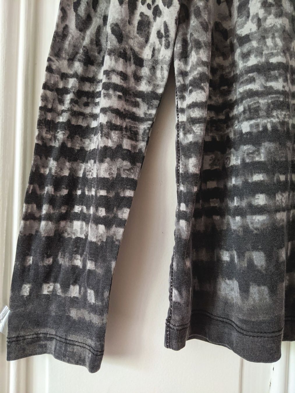Pulls & Sweat-shirts: OLSEN : Fin pull léopard gris 44 – Neuf (Voir description) à Petit-Lancy par lilycerise 2