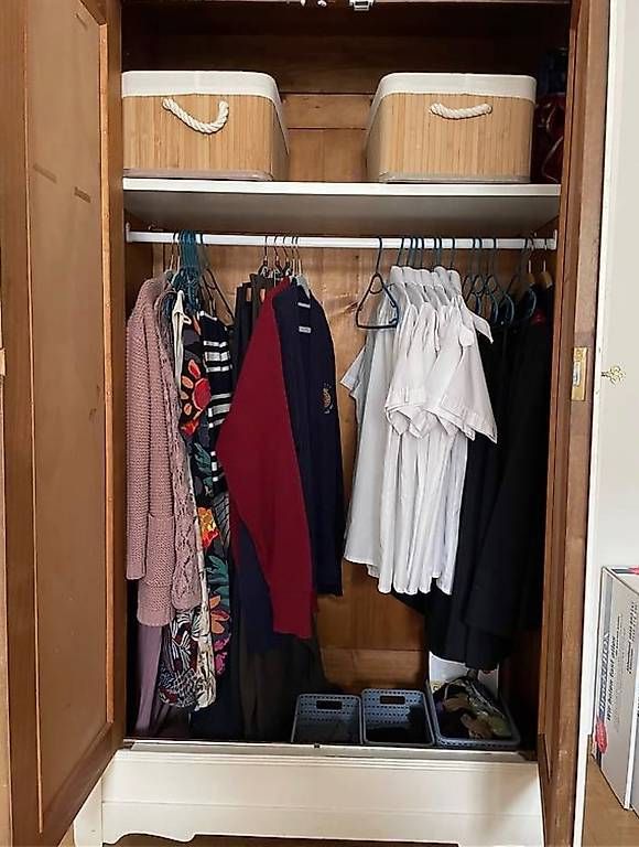 Armadi: Weisser Schrank, Holz – Usato da Zürich venduto da reb_rhb8 2