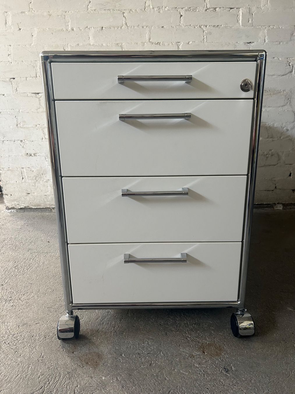 Eléments de bureau: Bosse modul space Rollcontainer NP 1400.- – D'occasion à Rorschacherberg par Svebe 8