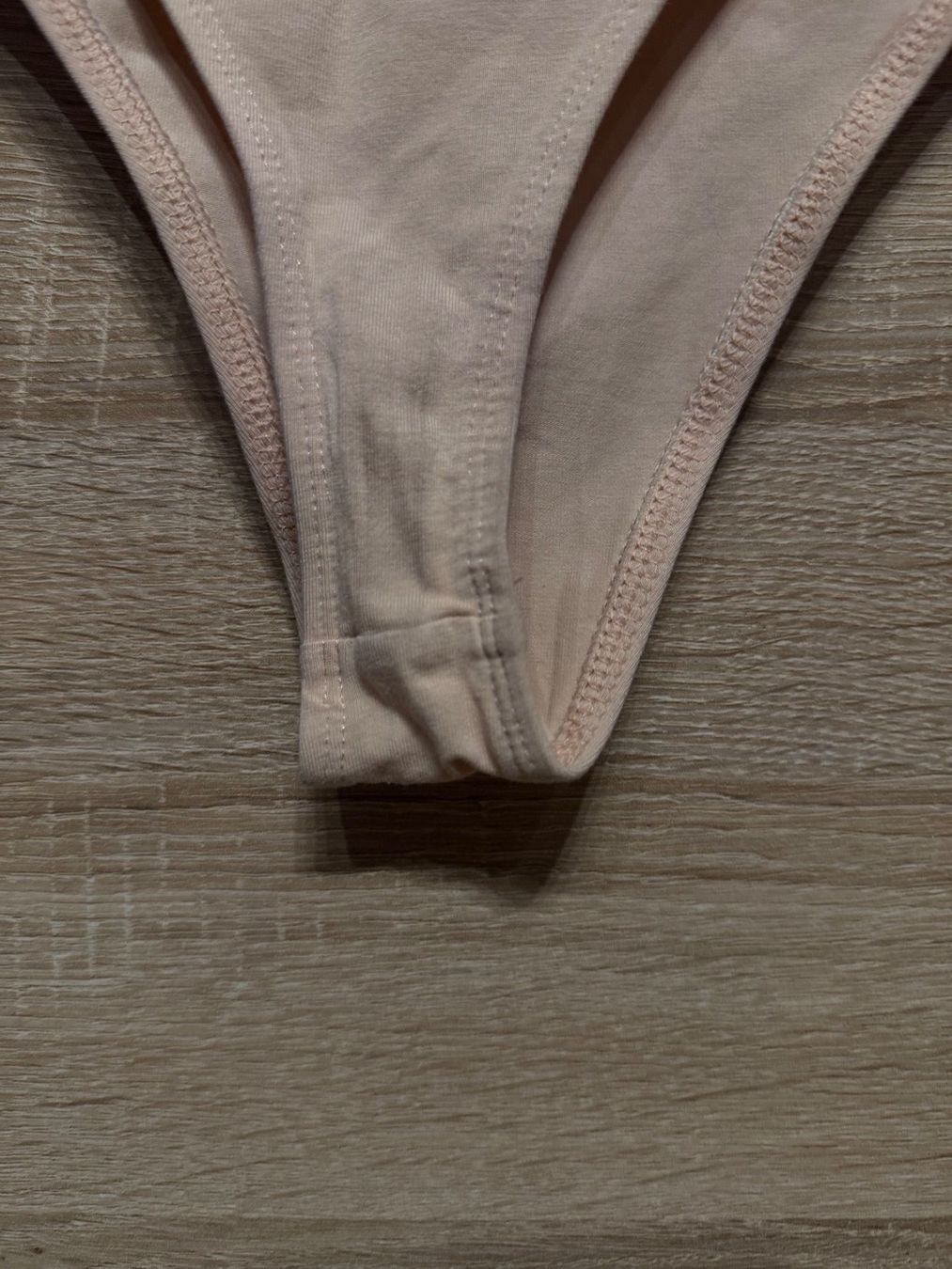 Tally Weijl Top: Body rose clair – Usato da Montreux venduto da Izapechee 1