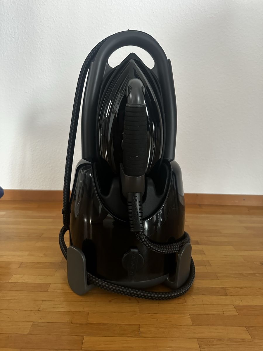 Laurastar Bügeleisen: LAURASTAR LIFT PLUS BLACK CH Model 520 - einwandfrei – Gebraucht aus Biel/Bienne von rol_xl2c 3