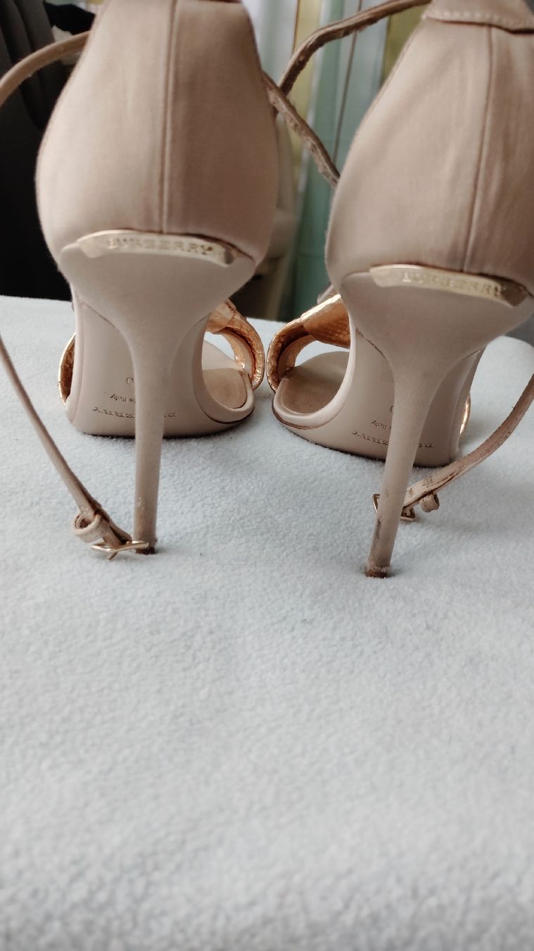 Burberry Damenschuhe: Burberry Sandale  – Neu (gemäss Beschreibung) aus Spreitenbach von ludwigmaira 2
