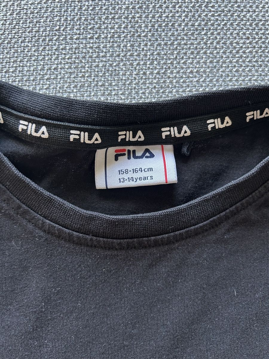 Fila Camicie, T-shirt & Polo: T-shirt Fila – Usato da Muraz (Collombey) venduto da Jul_ff 1