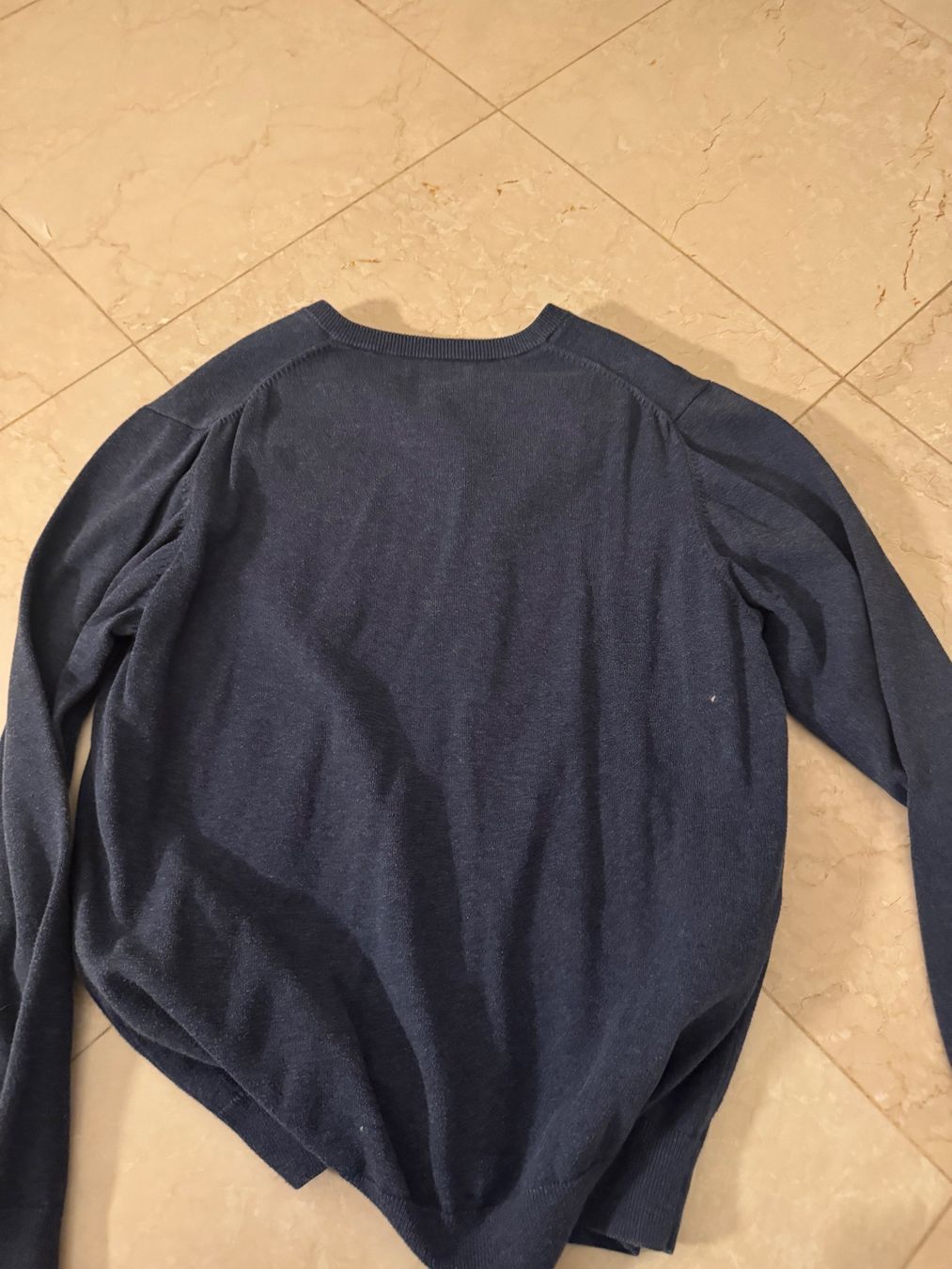 Gant Pullover & Sweatshirts: Classic Gant Blue V Neck Sweater – Gebraucht aus Basel von mar_dgx7 1