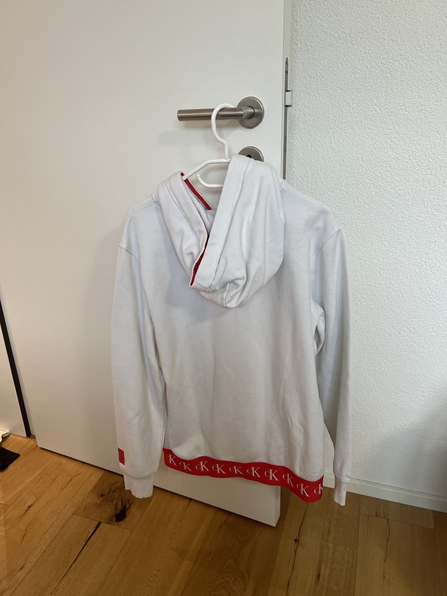 Calvin Klein Pullover & Sweatshirts: Stylischer CK Hoodie Grösse M – Gebraucht aus Feldbrunnen von soon-nam 2