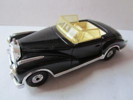 Mercedes-Benz 300 S, Corgi Toys