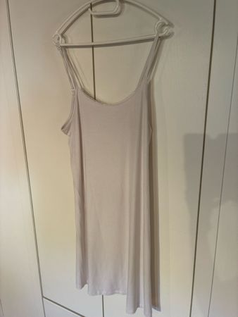 Damen Unterkleid weiss mit Spaghettiträgern guter Zustand