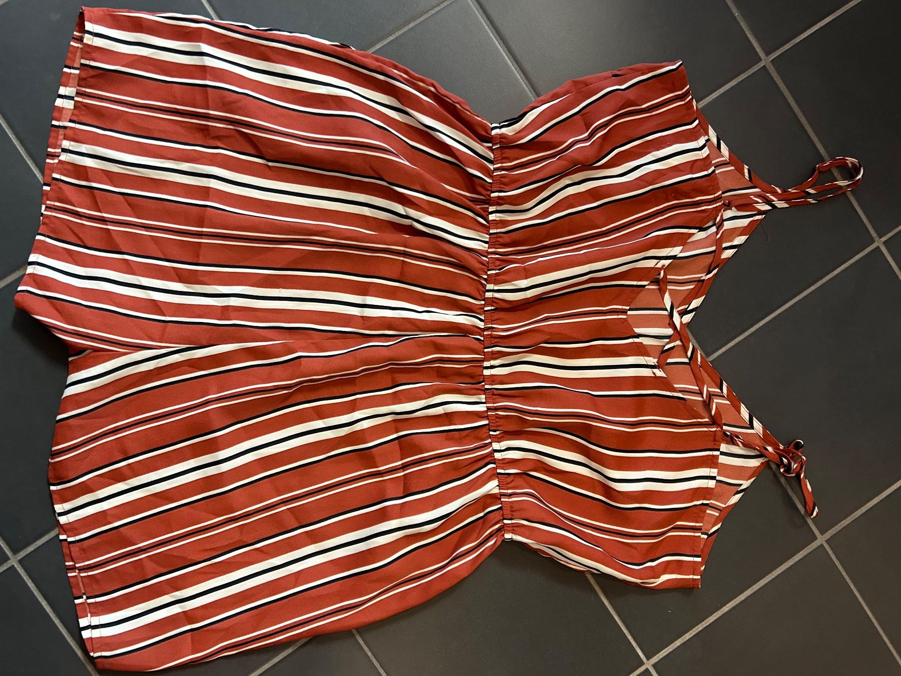 Jumpsuits: Combi short – D'occasion à Daillens par guisepa 2