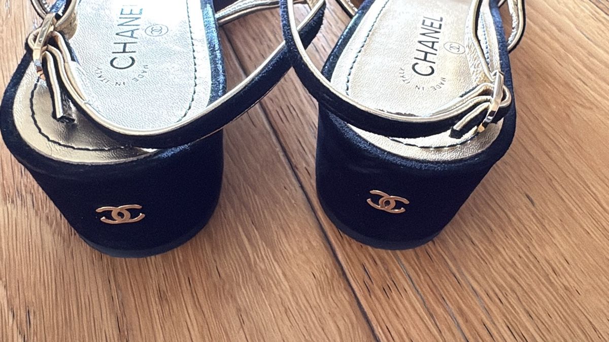 Chanel Damenschuhe: Sandales Chanel – Gebraucht aus Montreux von princessleia 1