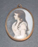 Miniaturporträt Mädchen mit Haarfach ovaler Anhänger