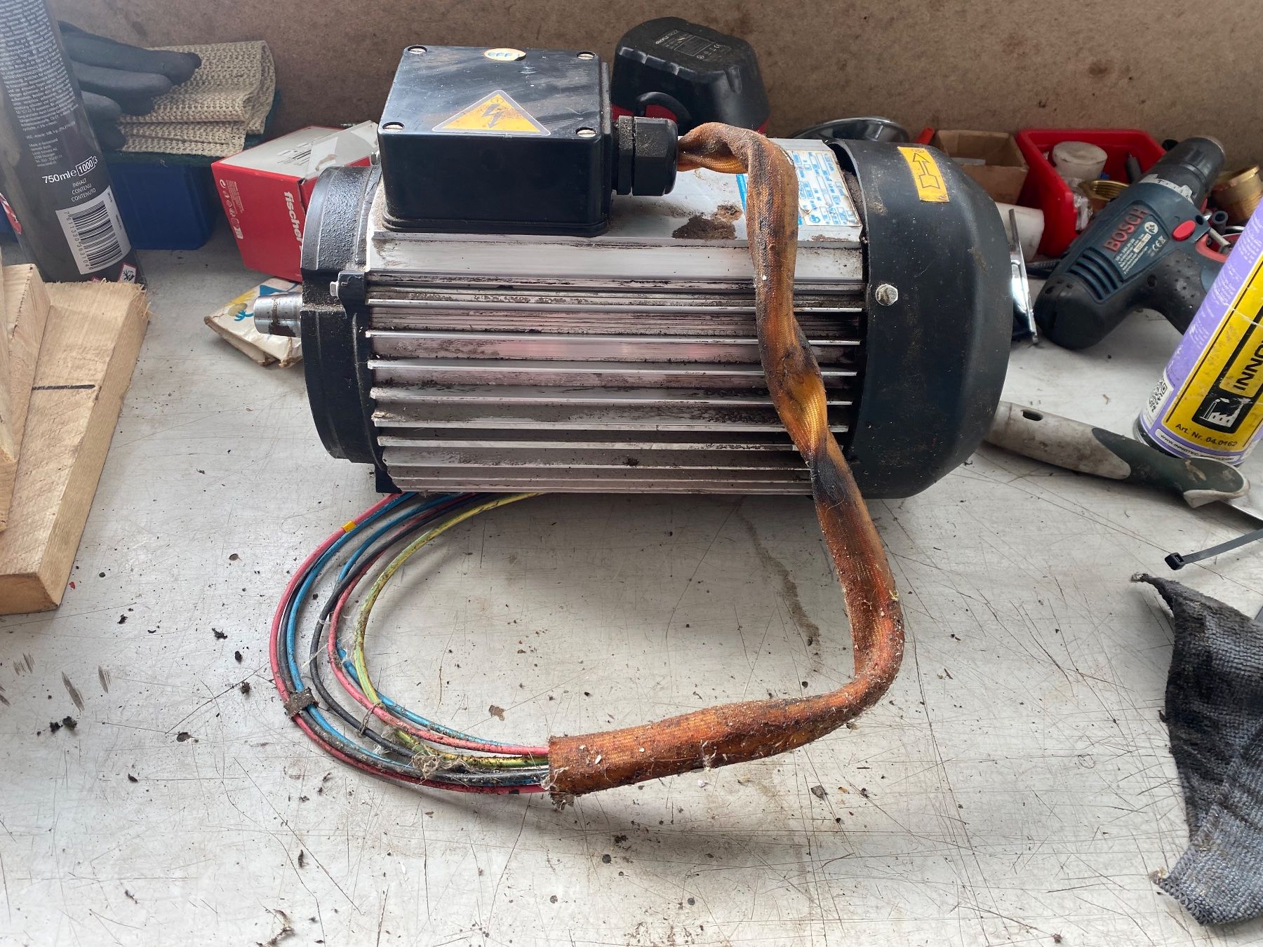 Kaeser Compressori: Kaeser Schraubenkompressor Motor – Usato da Mellingen venduto da TB1700