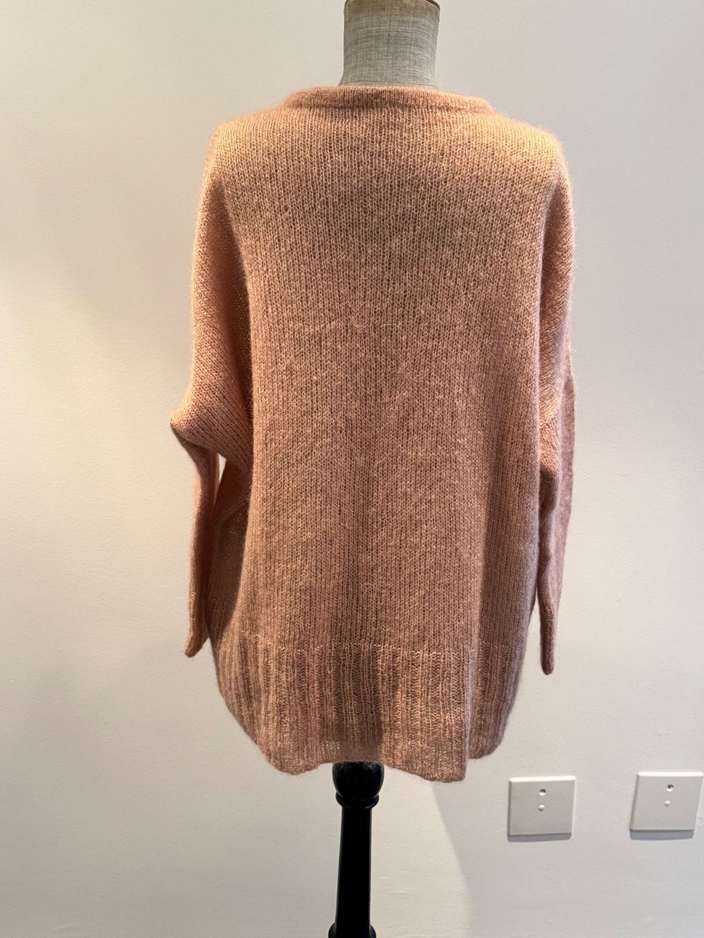 Maglioni & Felpe: Handgestrickter Longpullover aus Mohair/Seide – Nuovo (secondo la descrizione) da neerach venduto da Ywonder 1