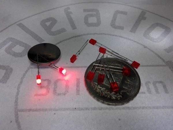 Componenti elettronici: Quader-LED 10Stk 2x3x4mm rot – Nuovo (secondo la descrizione) da Luzern venduto da Salefactory 1