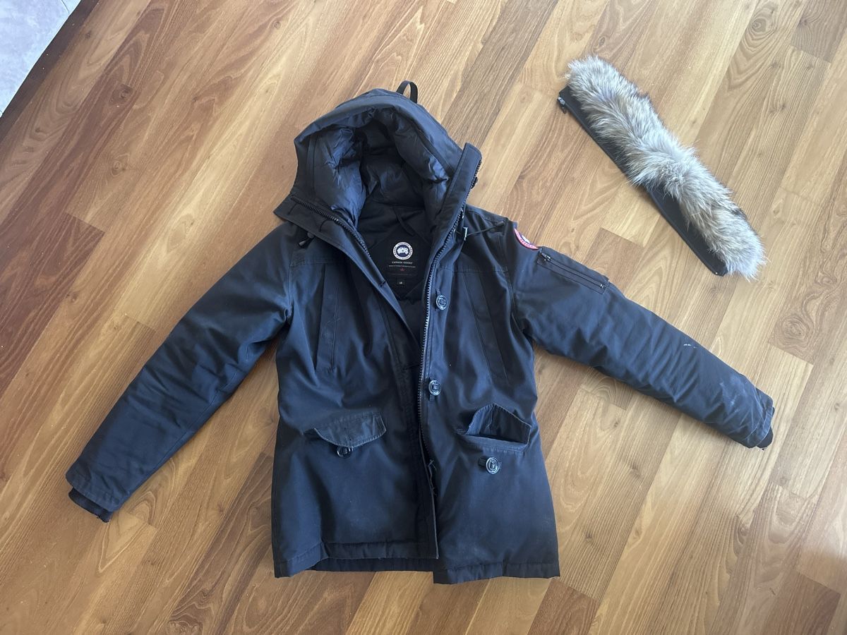 Canada Goose Giacche: Gebrauchter Canada Goose Parka in L – Usato da St. Gallen venduto da katheroni
