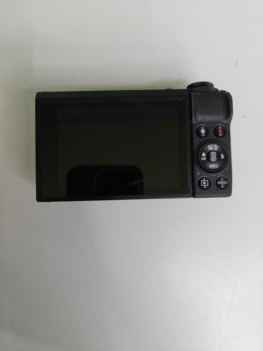 Canon Fotocamera: Canon PowerShot G7X  Ab 50.Fr – Difettoso da Solothurn venduto da SDGG 3