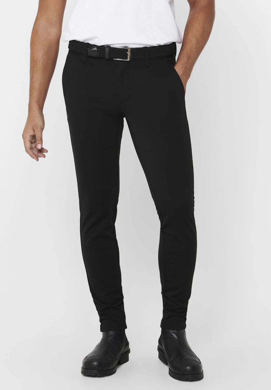 Pantaloni: Pantalon noir élégant et confortable – Nuovo (secondo la descrizione) da Bure venduto da Nono22x