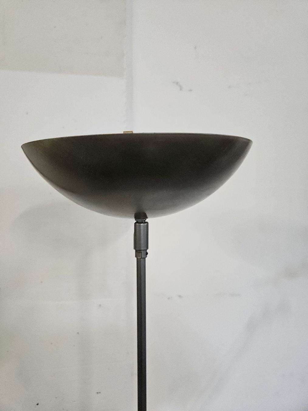 Lampes: Vintage Bogenlampe aus Holz dimmbar  – D'occasion à Pratteln par Cartonsducoeur_bl 2