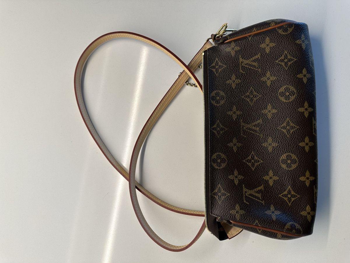 Louis Vuitton Taschen für Damen: Louis Vuitton Eva Pochette – Gebraucht aus Meggen von lelalela91 3