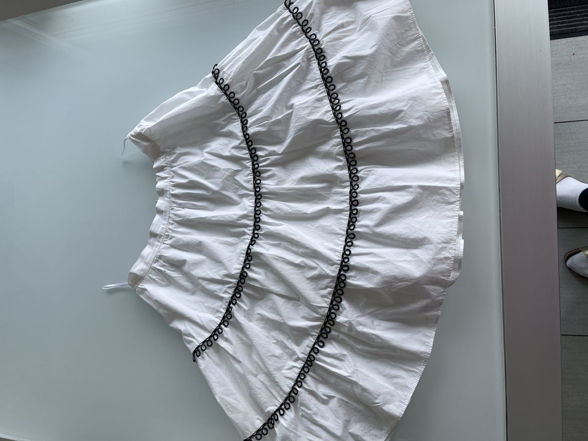 Pinko Gonne: Jupe courte PINKO taille 34-36 EUR – Nuovo (secondo la descrizione) da Portalban venduto da Lsgn 1