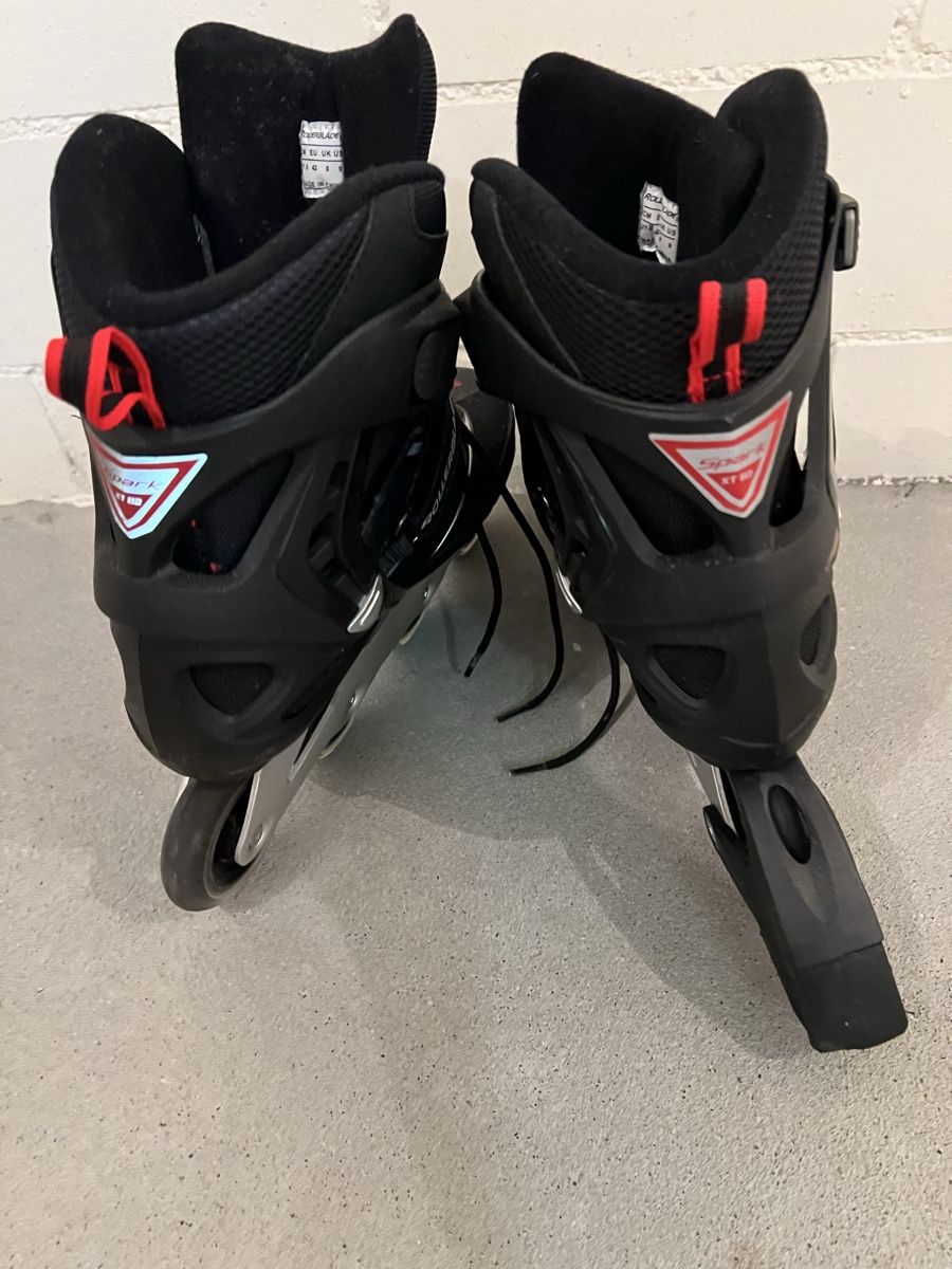 Inline-Skating & Rollschuhe: Rollschuh mit Schutzausrüstung. – Gebraucht aus Zürich von Luxury_4t2r 2