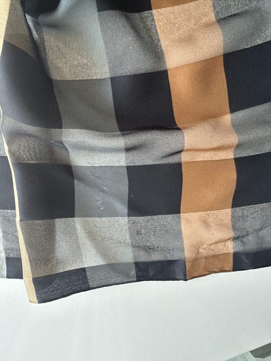 Foulards & écharpes: Scarf checked pattern brown black gray – D'occasion à Saland par ele_vc96 1