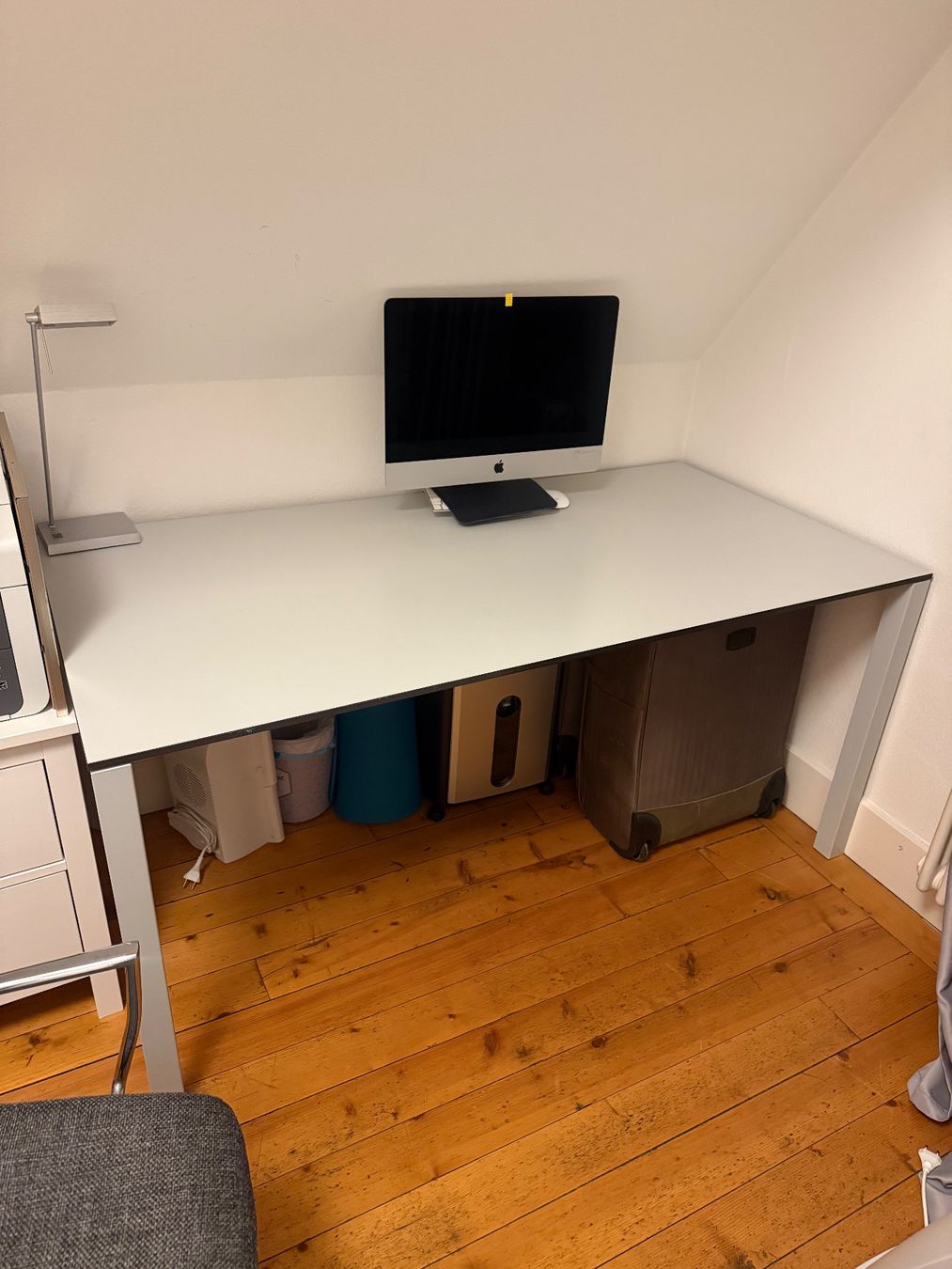 Bureaux: Bureau gris clair – D'occasion à Anières par sg_025