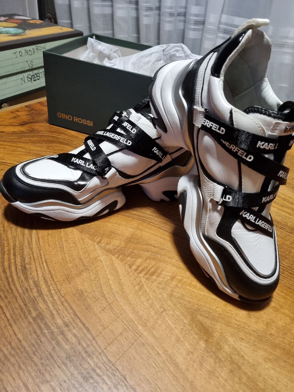 Damenschuhe: Karl Lagerfeld Snaker – Gebraucht aus Hochdorf von Isa.9944 2