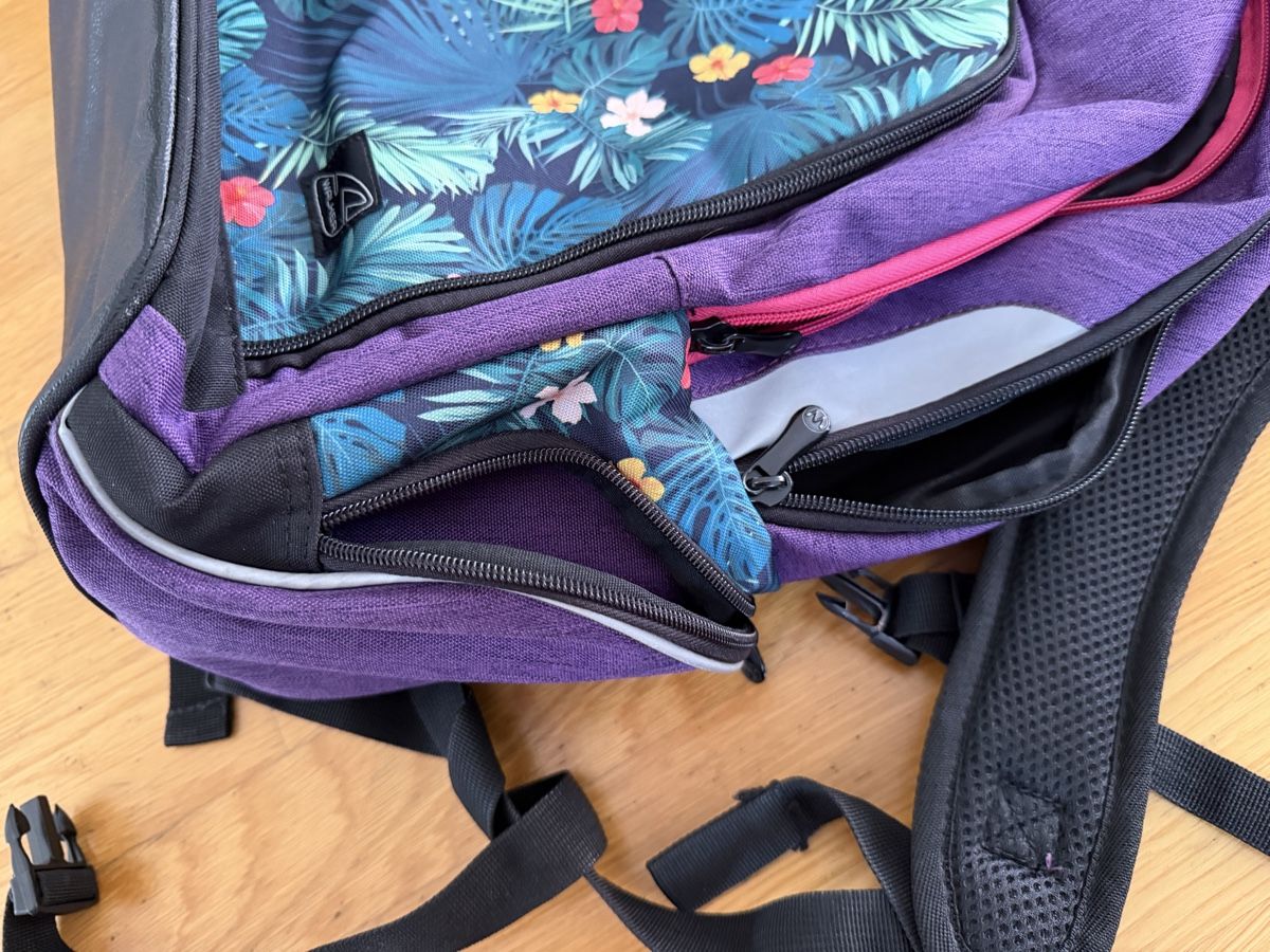 Kindertaschen: Neuer Walker Schuleucksack mit Blumenmuster – Neu und originalverpackt aus Bettlach von Tradenet100 8