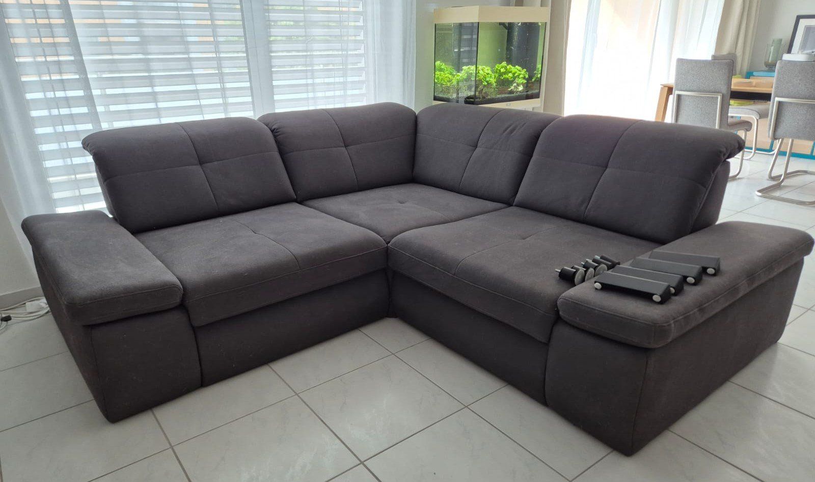 Sofas: TOP Ecksofa in L-Form mit gleichen Schenkelmaßen – Gebraucht aus Zihlschlacht von Ceedy 2