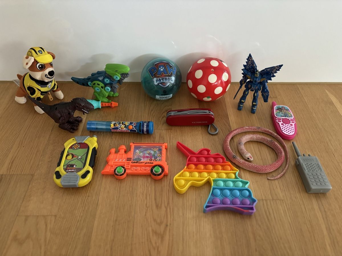 Spielzeuge: Random toys (in great condition) – Neu (gemäss Beschreibung) aus Würenlos von sue_wp8k